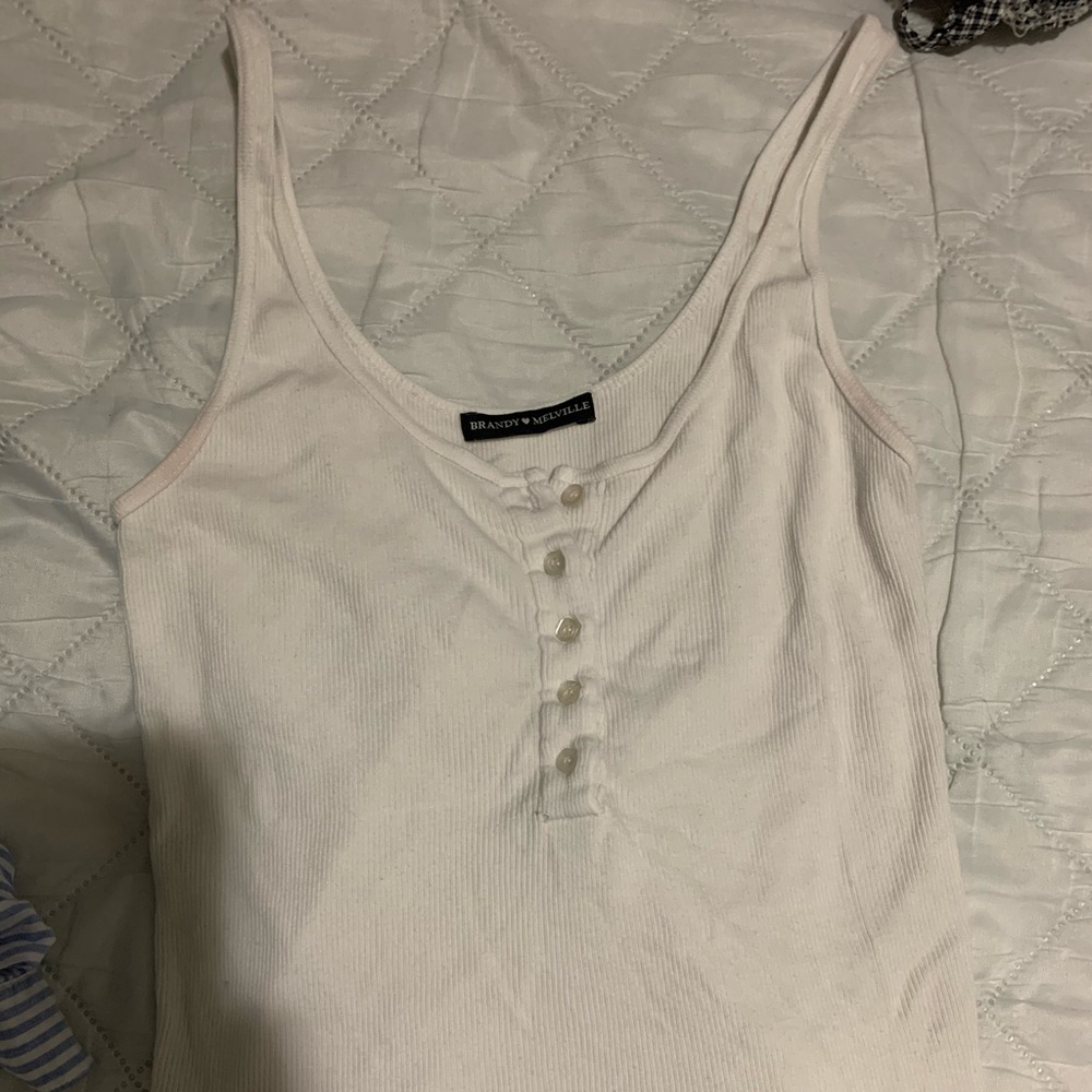 White tank top - Picture 2 of 3